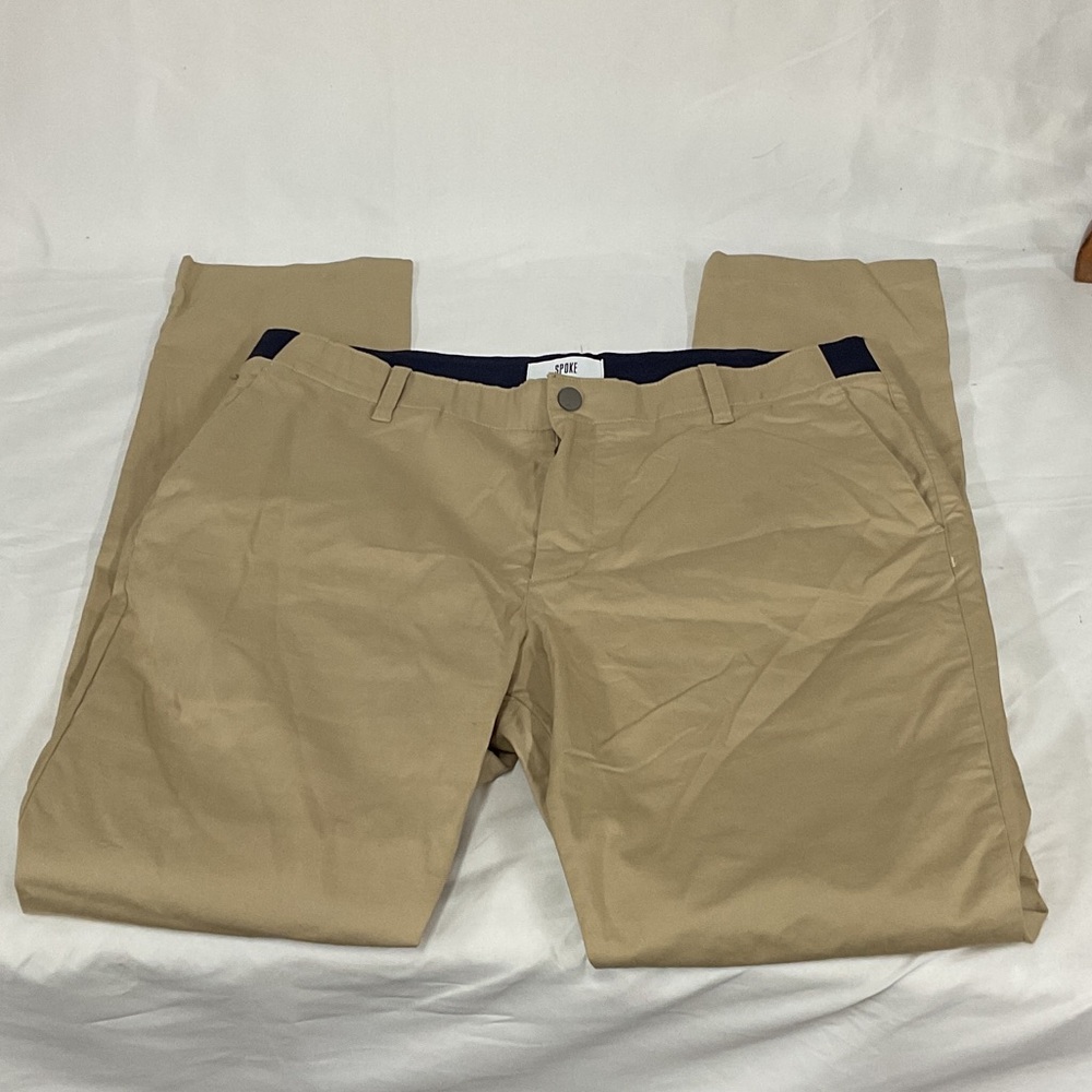 EUC Mens khaki Spoke pants